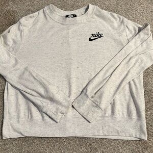 Women’s Nike pullover